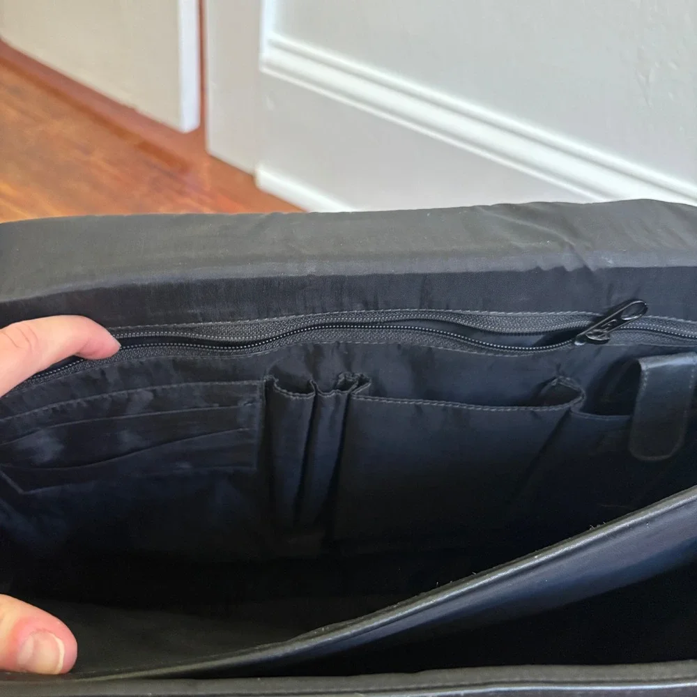 Frye Black Leather Briefcase Messenger Bag Business Laptop Satchel Work Tote